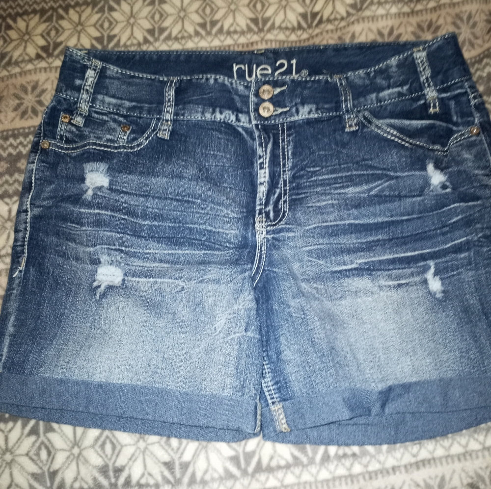 Run 21 Curvy Shorts 15/16